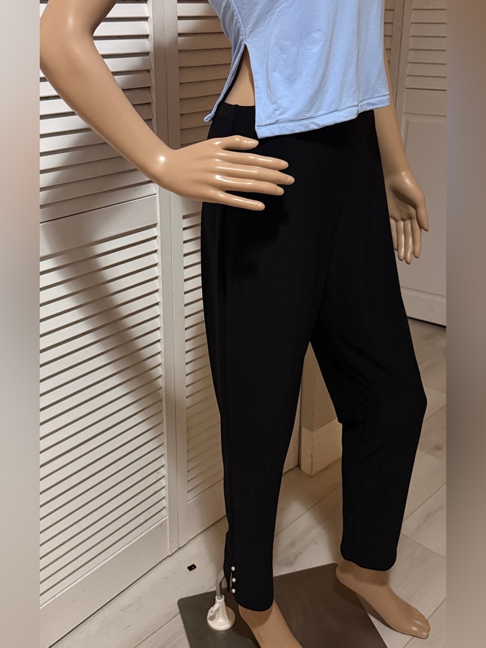 Sympli Black Pull-On Pants Size 6 Pearl Button Ankle Detail